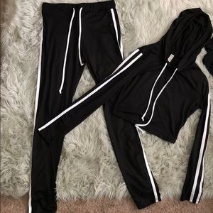 2 piece matching track suit ❤️(never worn)